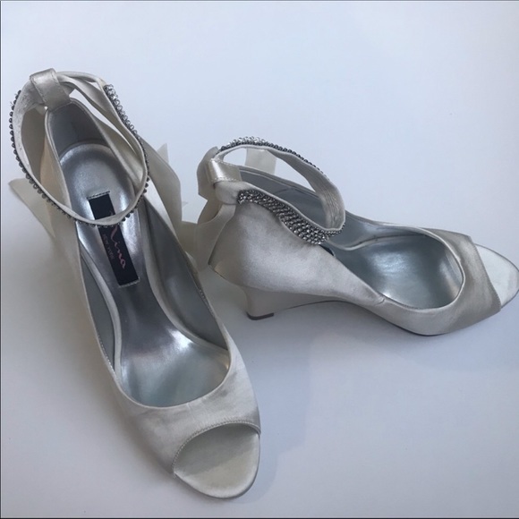 ::DONATED::🆕 NINA // Emma Ankle Wrap Peep Toe Wedge - Picture 2 of 4